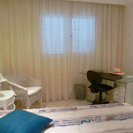 Sleeps 6 Pool Wifi Feriehus *